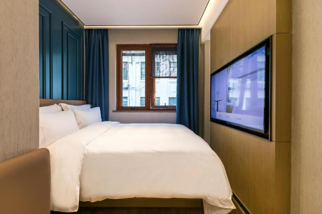 Jinglai Hotel 3*
