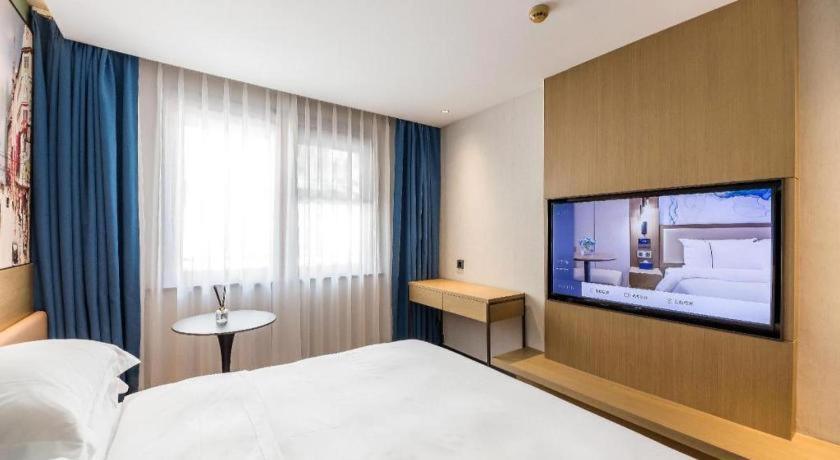 Jinglai Hotel